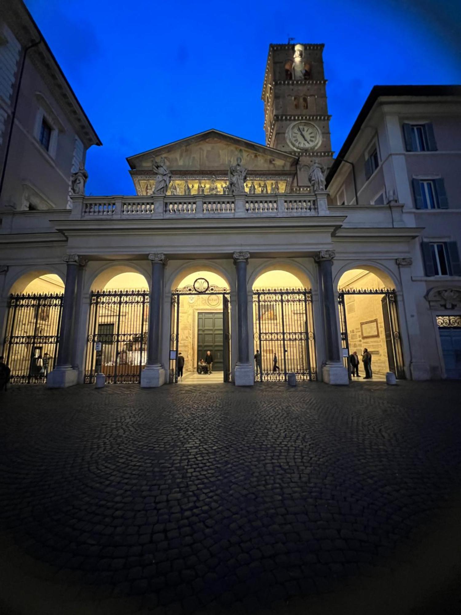 In Rome-trastevere - Amorhome Apartment *