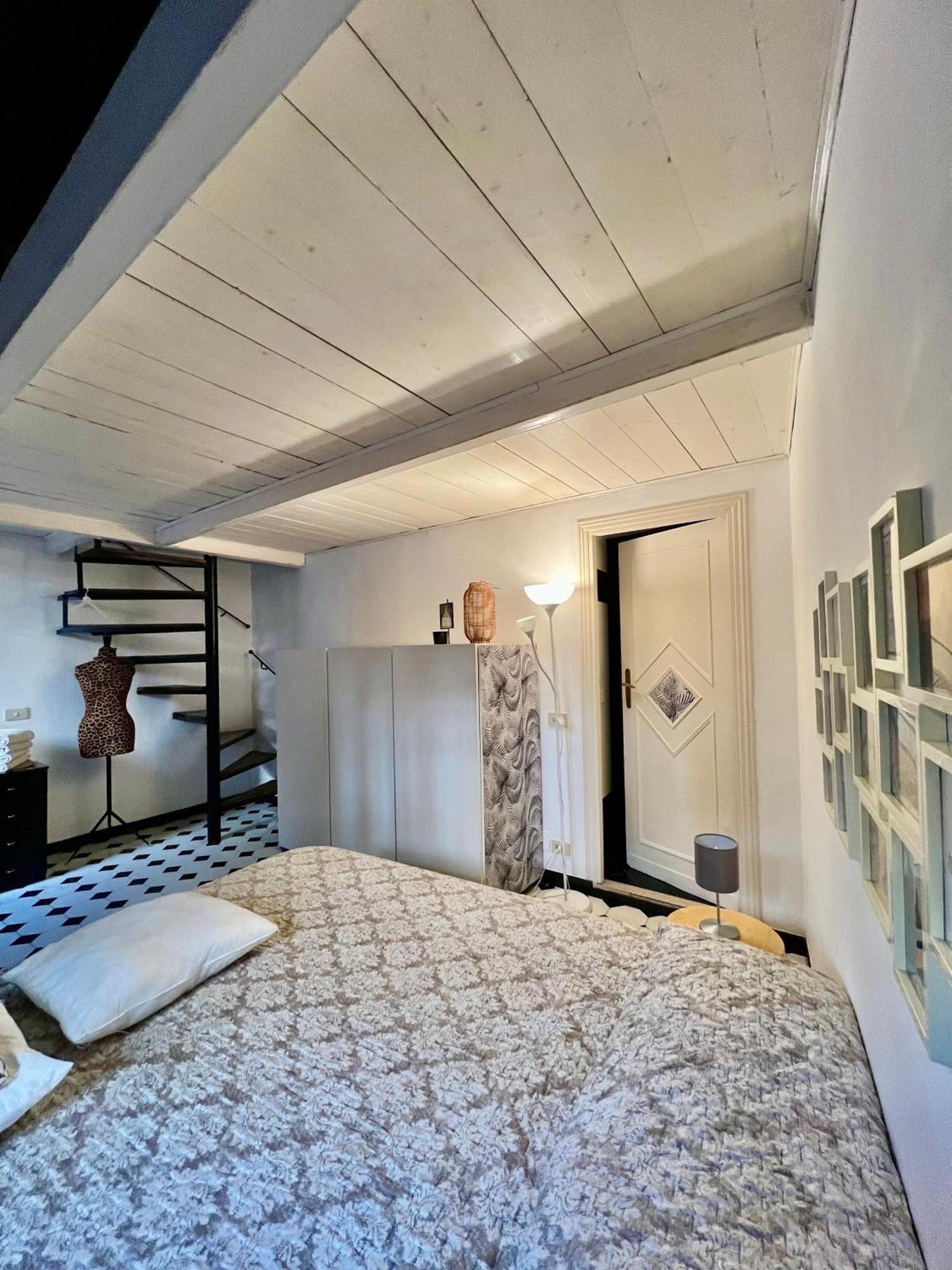 Apartment In Rome-trastevere - Amorhome *