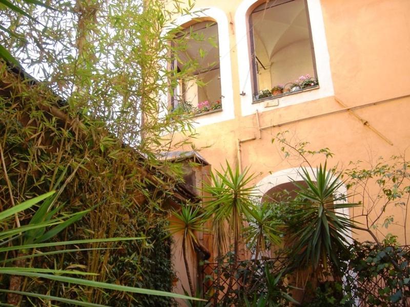 In Rome-trastevere - Amorhome Apartment