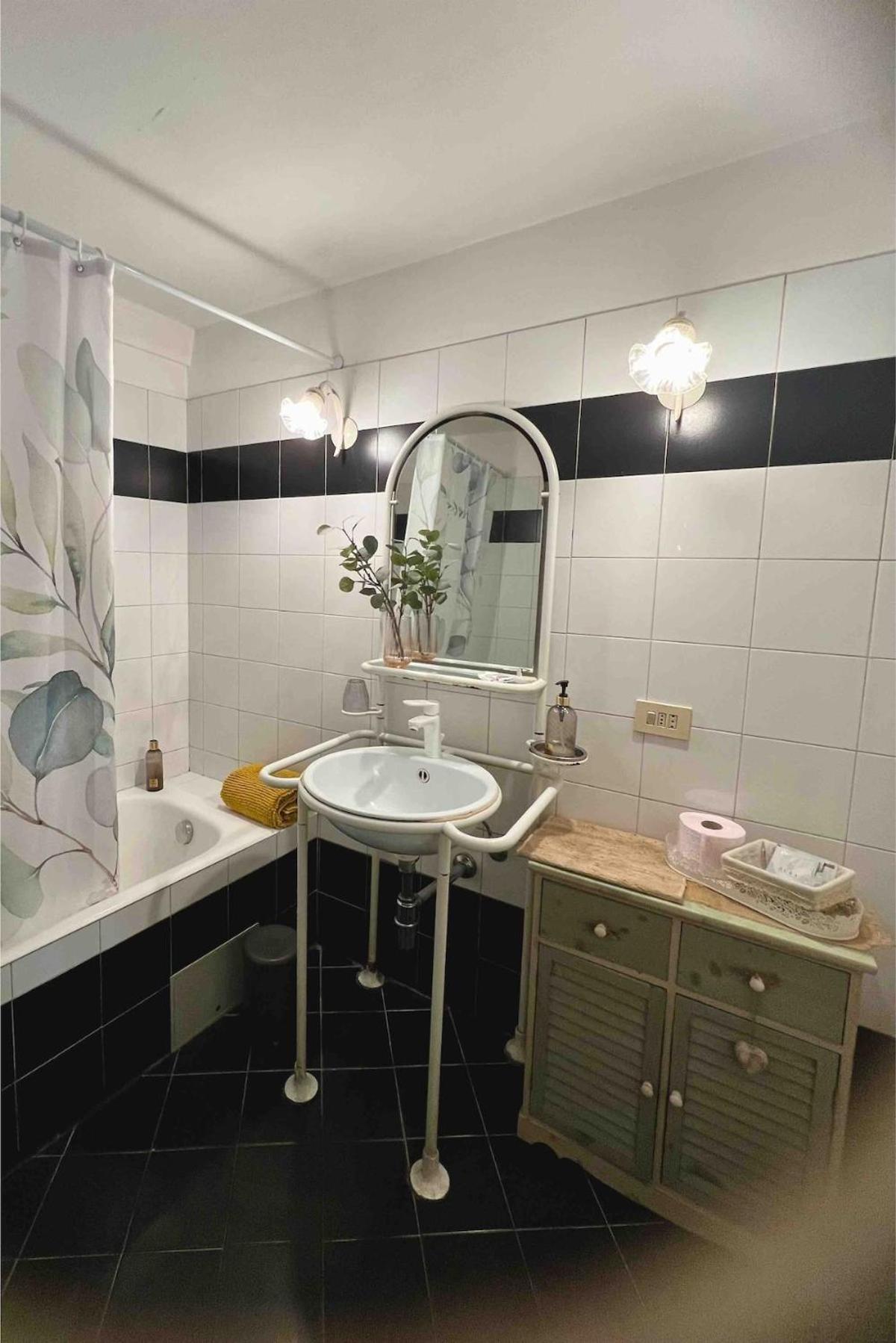 Apartment In Rome-trastevere - Amorhome